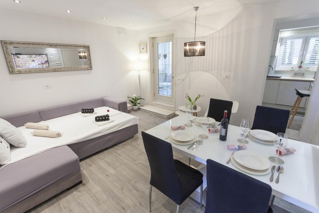 Apartmani Marina Makarska Zewnętrze zdjęcie