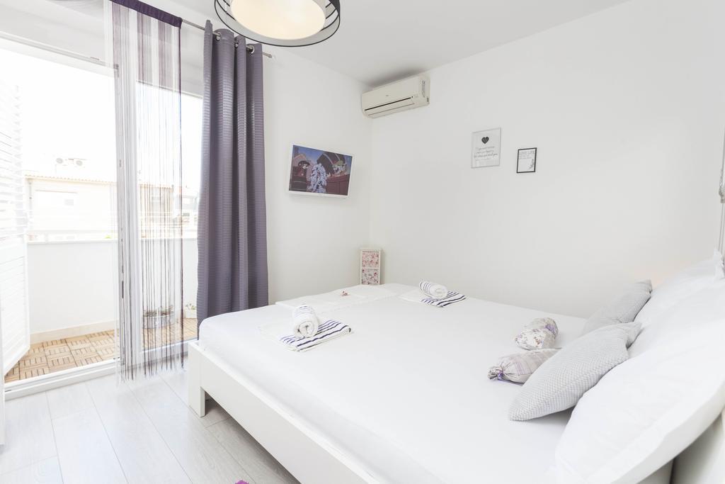 Apartmani Marina Makarska Zewnętrze zdjęcie